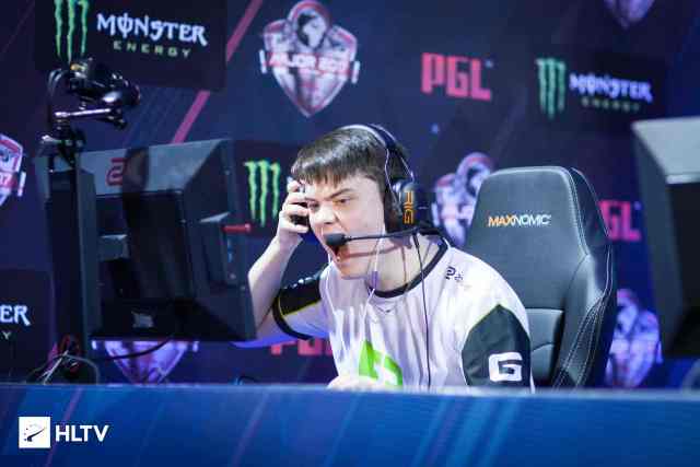 球隊需要在 球隊需要在